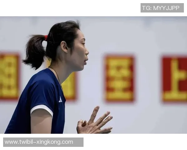 朱婷郎平助威，球迷也热心！河南联赛办太好，反衬排超联赛太废物